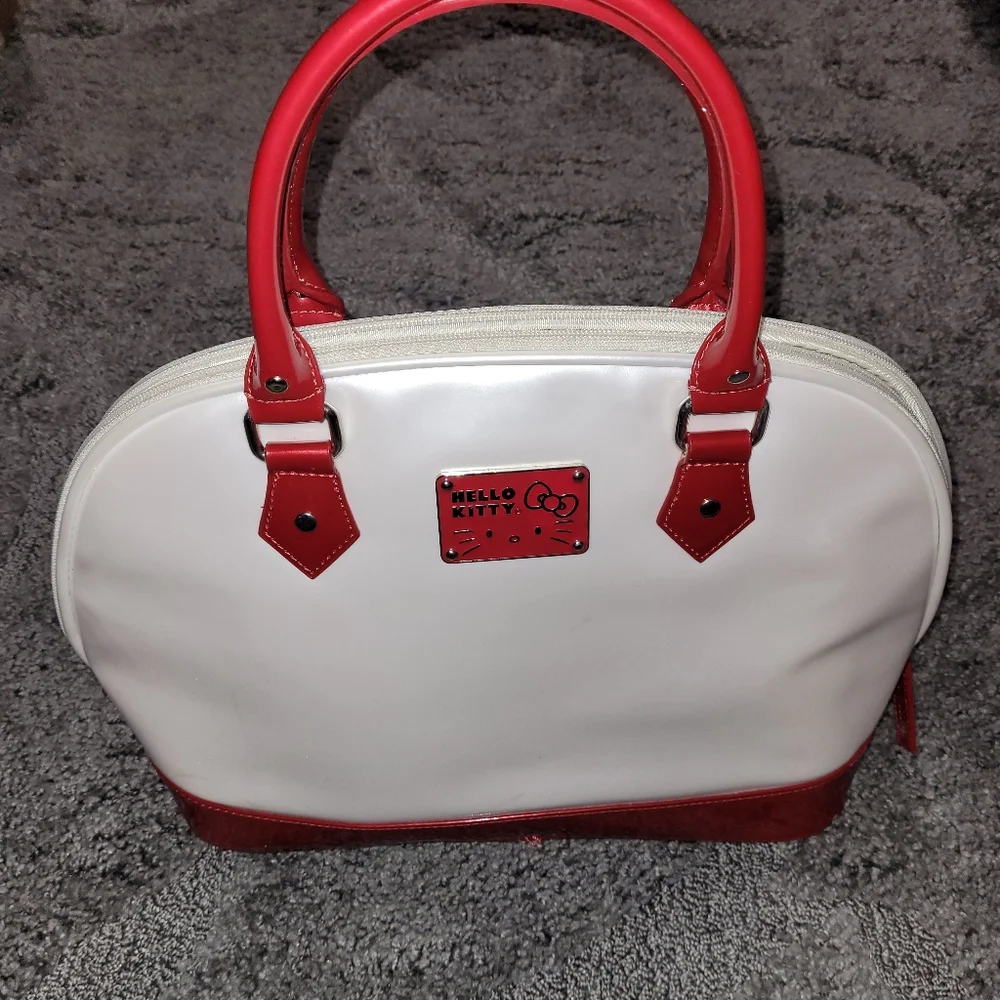 Hello Kitty Sanrio Loungefly Purse - Picture 2 of 9